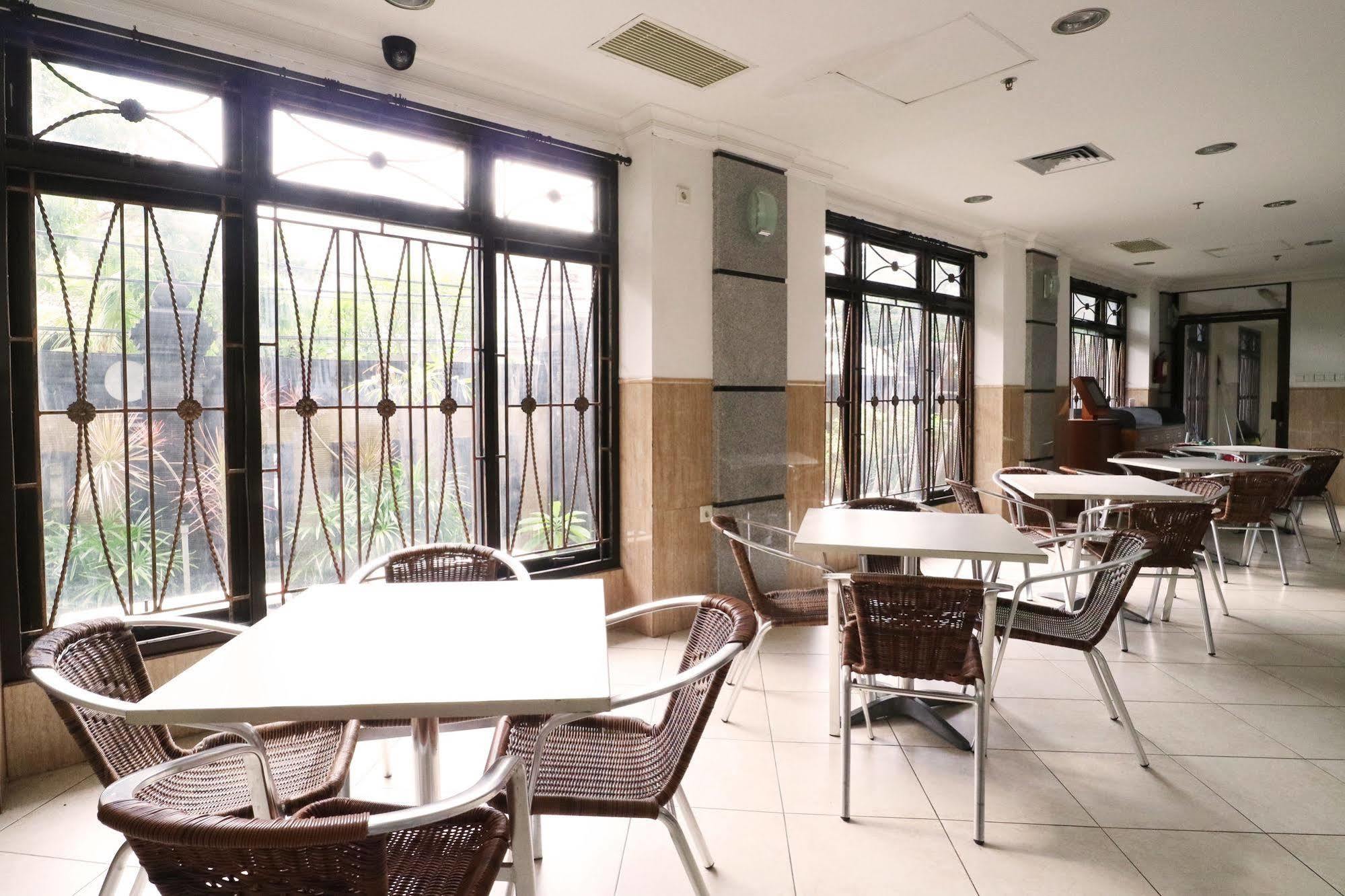 Bali Paradise City Hotel Denpasar Exterior foto
